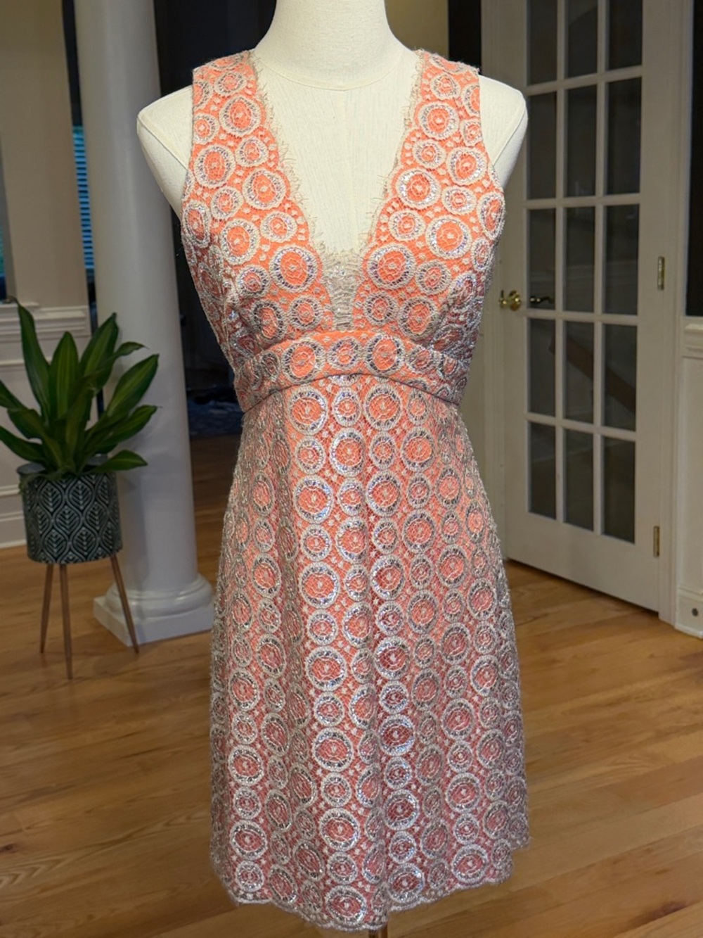 Ali Ro Romantic 2010s Lace Sheath Dress‎ Orange/Silver Mini (EUC)